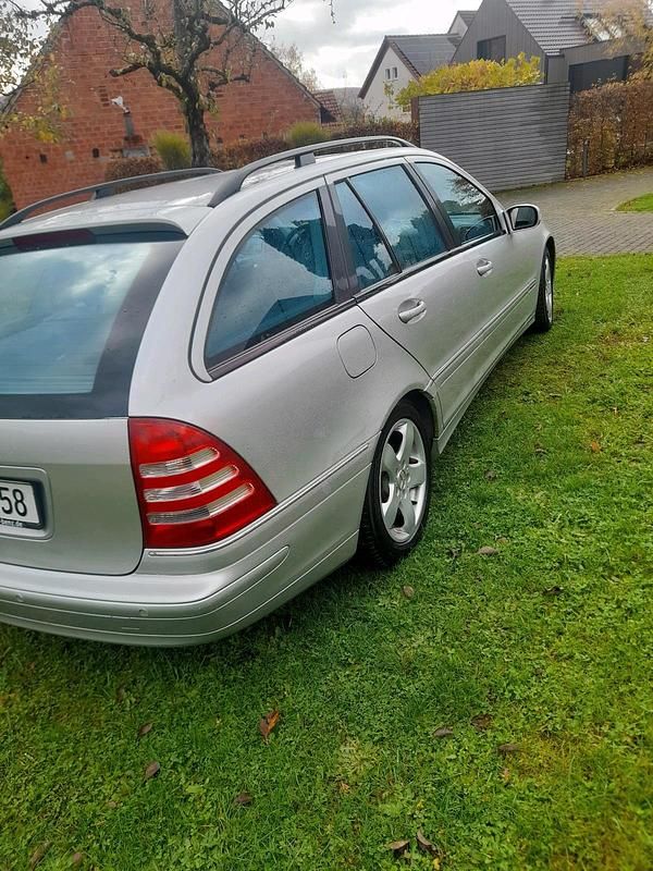 Gebraucht Mercedes C240 177 PS (130 kW) 2001 Silber Kombi