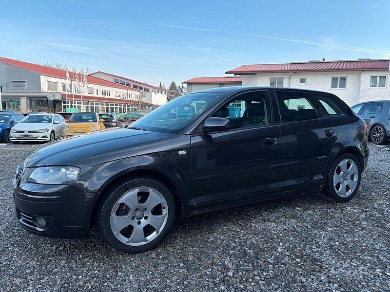 Gebraucht Audi A3 Sportback Ambition 105 PS (77 kW) 2004 Grau Kleinwagen