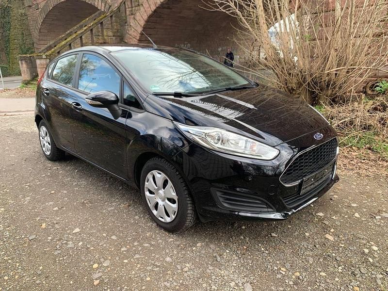 Gebraucht Ford Fiesta Trend 95 PS (69 kW) 2017 Schwarz Cabrio