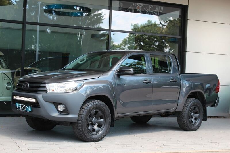 Grau Gebraucht 2020 Toyota HiLux Abholung | 31.995 € (Fairer Preis) - Bild 1/4