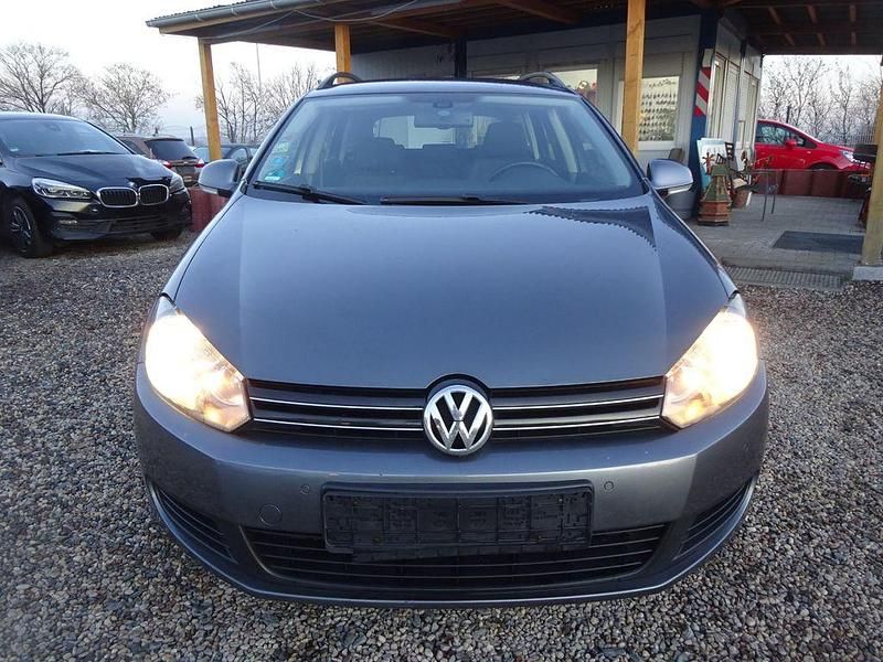 Gebraucht VW Golf VI Comfortline 122 PS (89 kW) 2010 Grau Kleinwagen