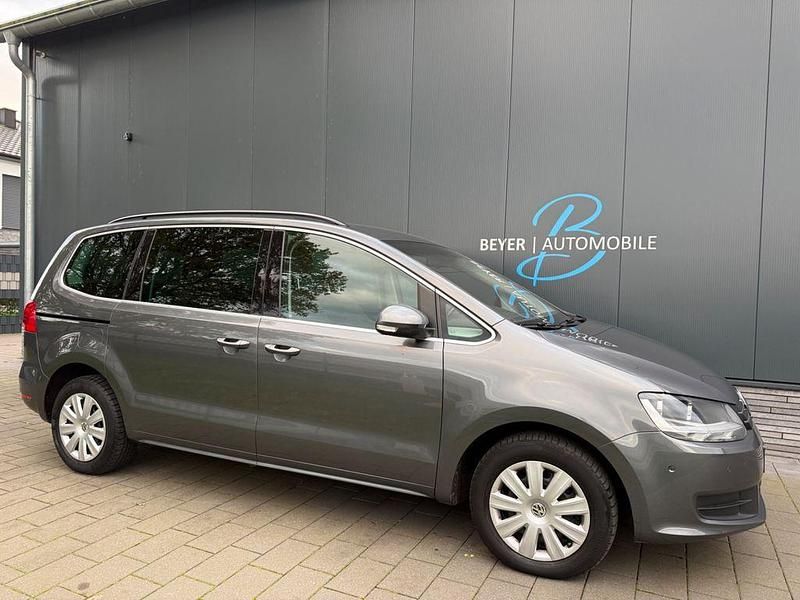 Gebraucht VW Sharan 150 PS (110 kW) 2011 Grau Van / Kleinbus