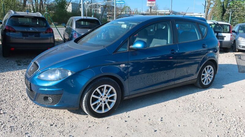 Blau Gebraucht 2012 Seat Altea Stylance Van / Kleinbus | 4.490 € (Fairer Preis) - Bild 1/4