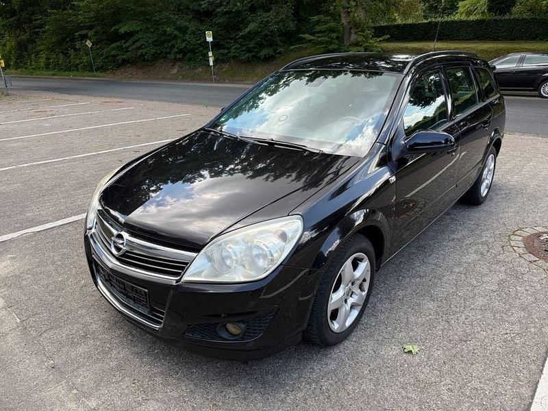 Schwarz Gebraucht 2007 Opel Astra Edition Limousine | 2.899 € (Fairer Preis) - Bild 1/4