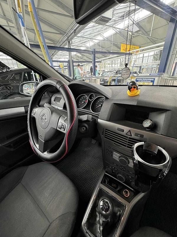 Gebraucht Opel Astra 90 PS (66 kW) 2005 Blau Kombi