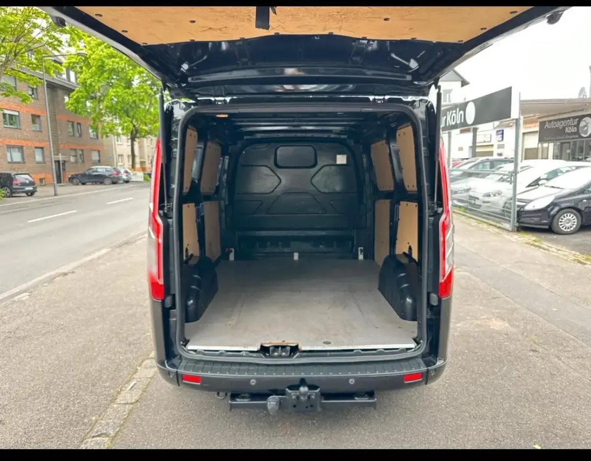 Gebraucht Ford Transit Custom Sport 155 PS (114 kW) 2014 Schwarz Van / Kleinbus