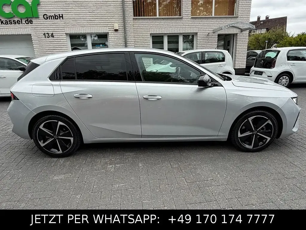 Gebraucht Opel Astra 131 PS (96 kW) 2024 Silber Kleinwagen