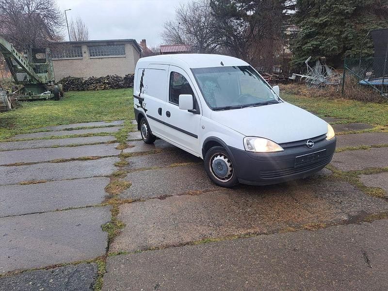 Gebraucht Opel Combo 90 PS (66 kW) 2004 Weiß Van / Kleinbus