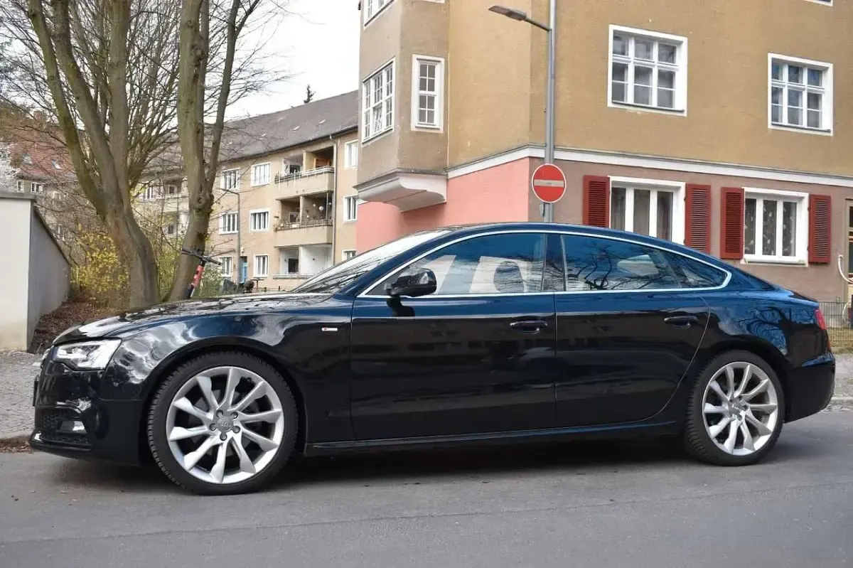 Second-hand Audi A5 S-Line 190 CP (139 kW) 2016 Negru Coupe