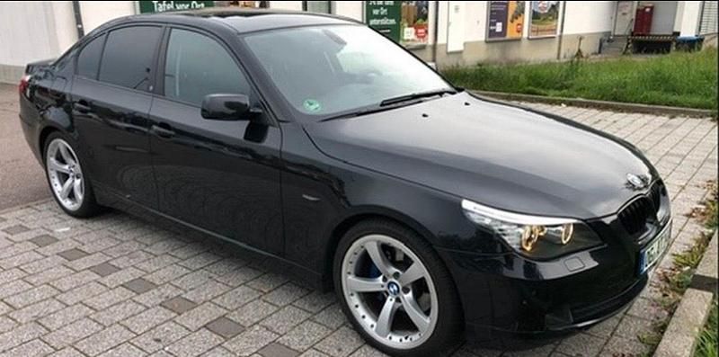 Gebraucht BMW 523 192 PS (141 kW) 2007 Schwarz Limousine