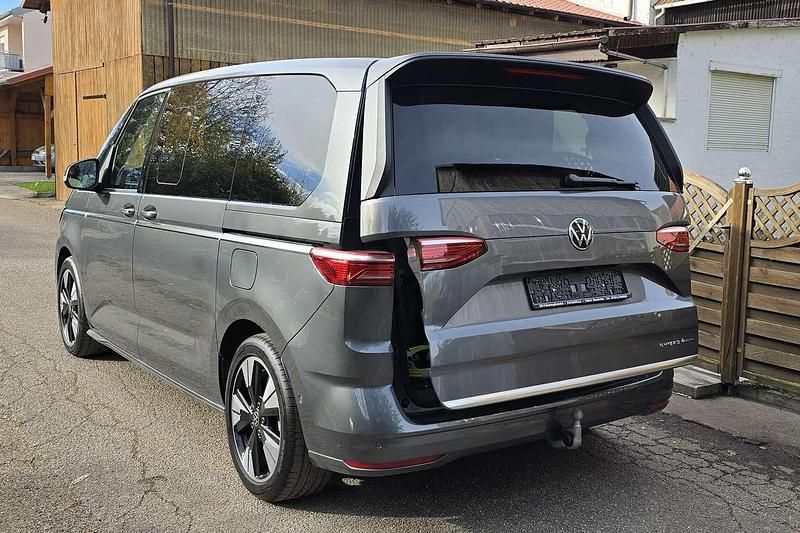 Neu VW Multivan 245 PS (180 kW) 2026 Indium grau met Van