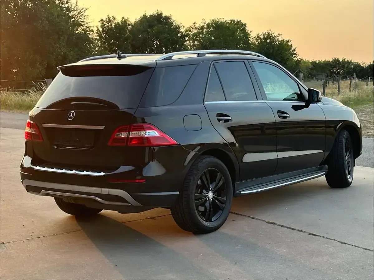 Gebraucht Mercedes ML350 258 PS (189 kW) 2013 Schwarz SUV
