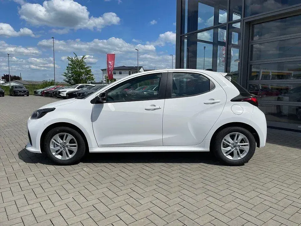 Nowe Mazda 2 Center-Line 116 KM (85 kW) 2026 Biały Hatchback