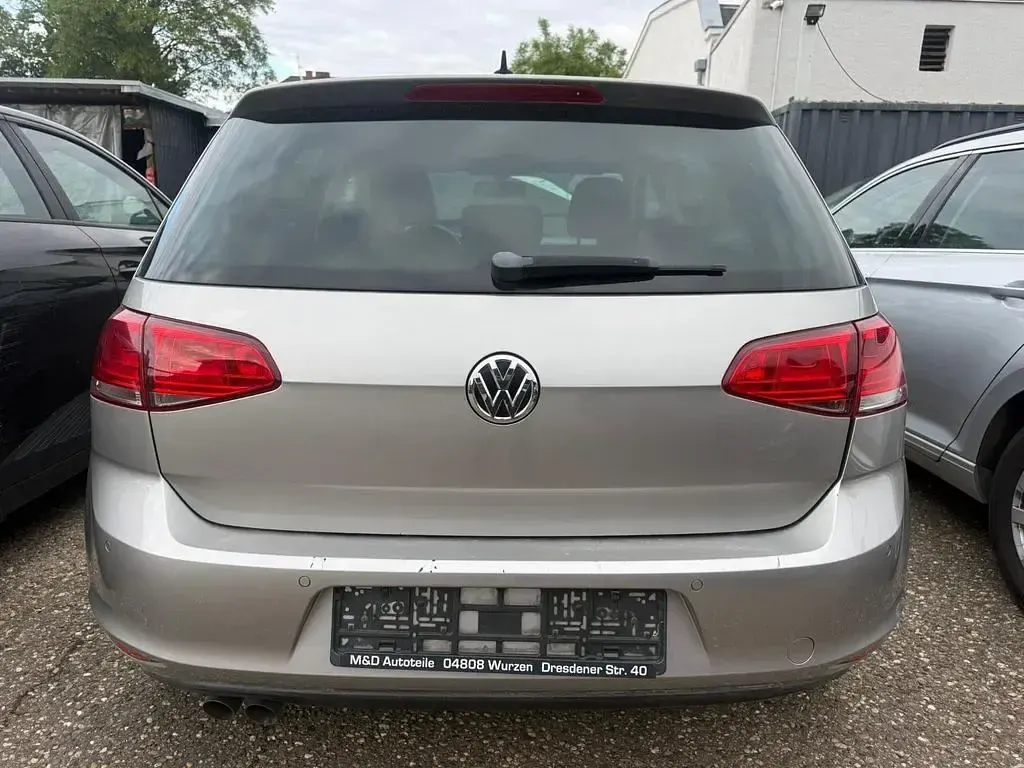 Second-hand VW Golf VII Cup 150 CP (110 kW) 2015 Argintiu Berlinǎ
