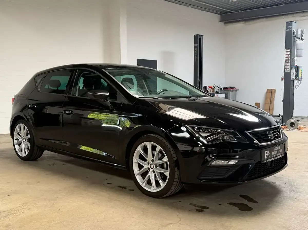 Gebraucht Seat Leon FR 150 PS (110 kW) 2018 Mitternachtsschwarz Kleinwagen