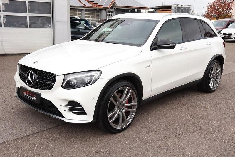 Polarweiss Gebraucht 2019 Mercedes GLC43 AMG AMG SUV | 33.900 € - Bild 1/4