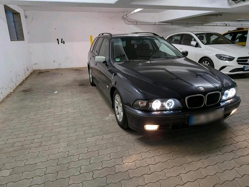 Gebraucht BMW 523 170 PS (125 kW) 1998 Blau Kombi