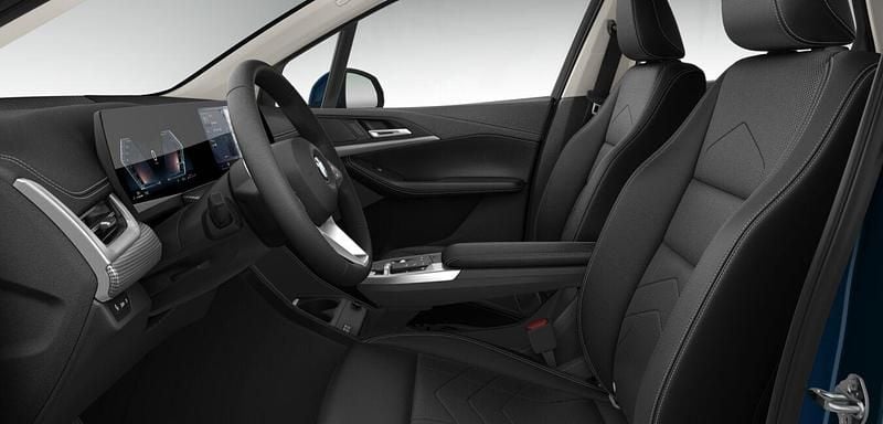 Gebraucht BMW 220 Active Tourer Luxury Line 163 PS (119 kW) 2025 Blau Van / Kleinbus