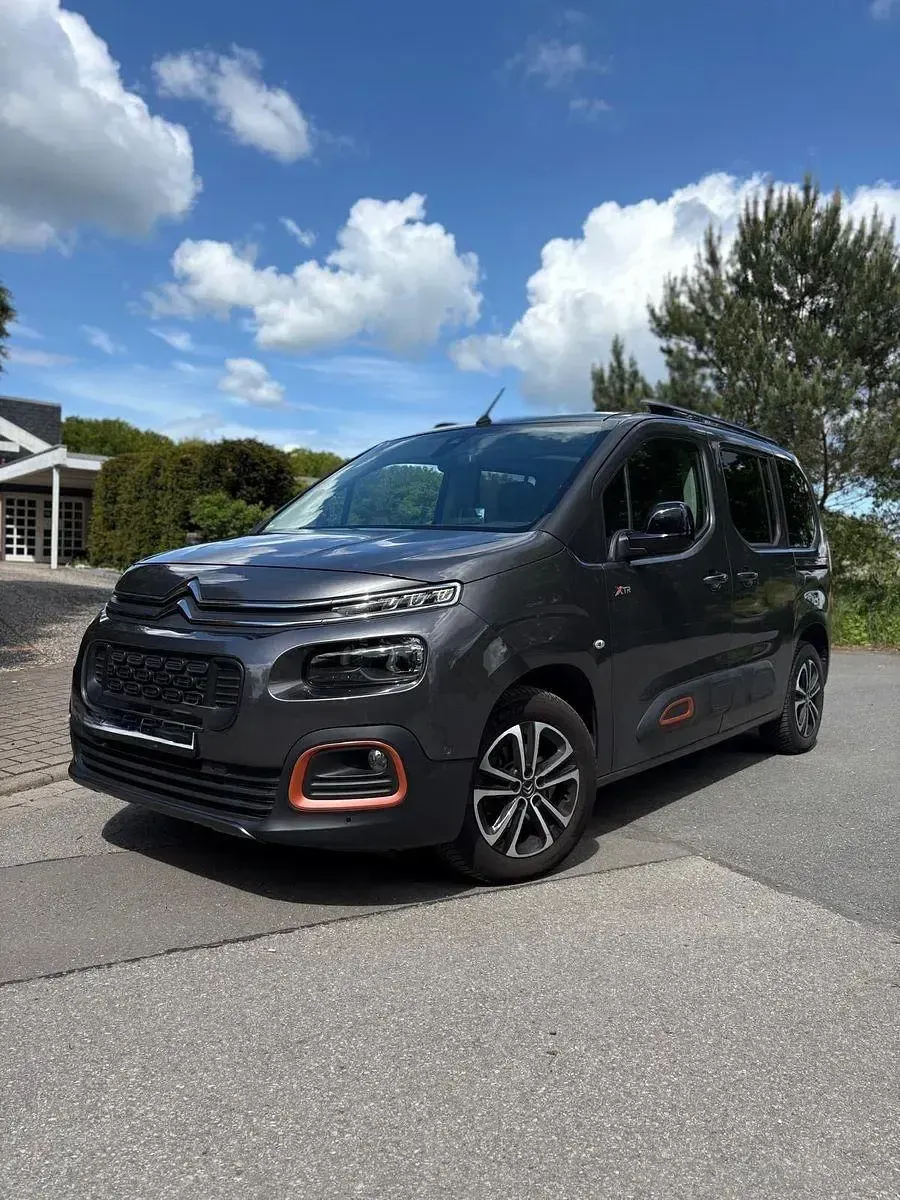 Gebraucht Citroën Berlingo PureTech 110 PS (80 kW) 2019 Grau Van / Kleinbus