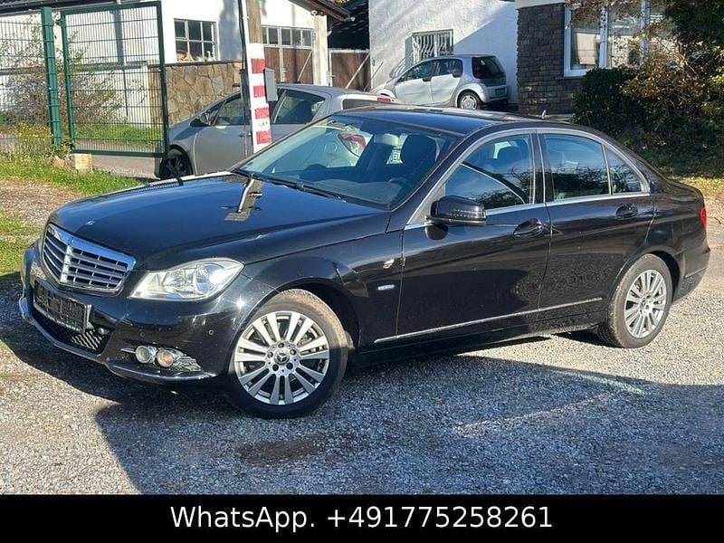 Schwarz Gebraucht 2011 Mercedes C220 Limousine | 6.499 € (Superpreis) - Bild 1/4