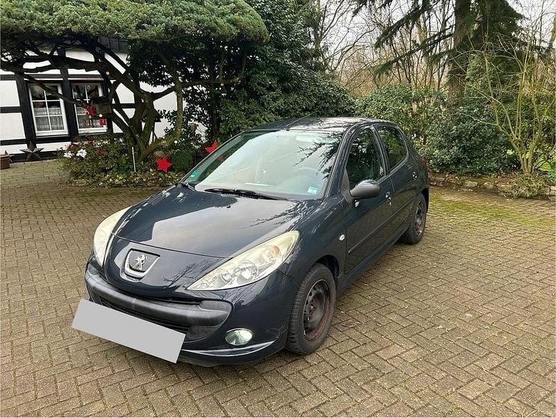 Gebraucht Peugeot 206+ 60 PS (44 kW) 2009 Grau Kleinwagen