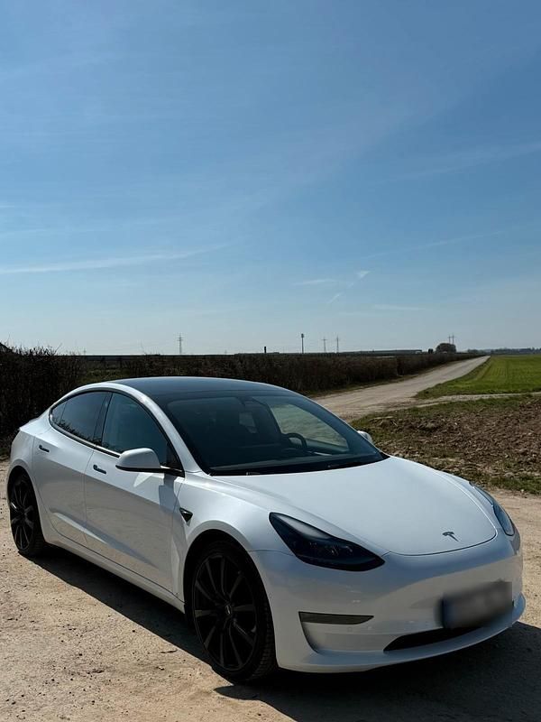 Gebraucht Tesla Model 3 Performance 392 kW (534 PS) 2022 Weiß Limousine