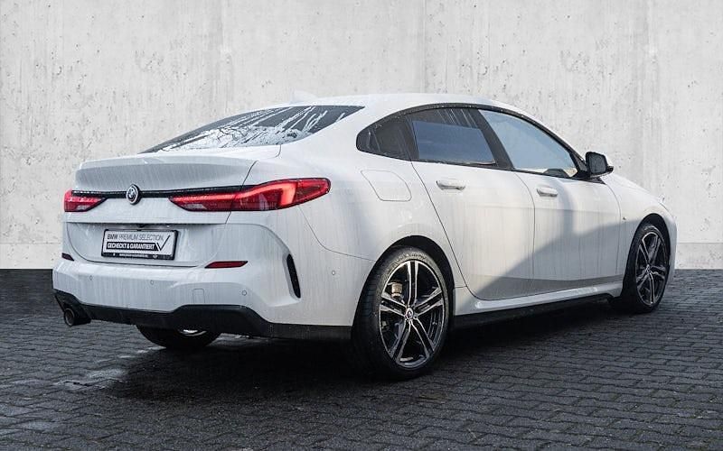 Gebraucht BMW 218 M Sport 136 PS (100 kW) 2022 Weiß Coupé