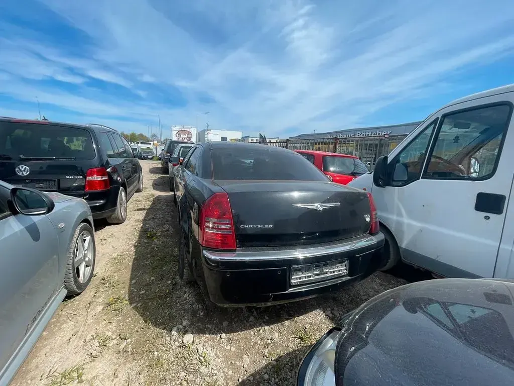Usado Chrysler 300C 249 CV (183 kW) 2004 Negro Berlina