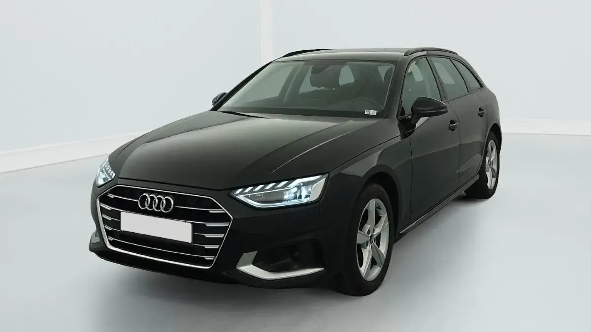 Gebraucht Audi A4 Design 163 PS (119 kW) 2021 Schwarz (noir mythic) Kombi