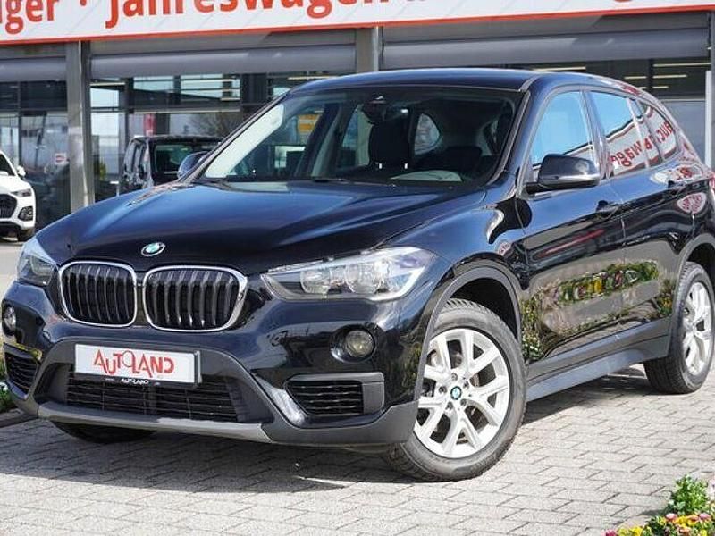 Gebraucht BMW X1 Advantage 140 PS (102 kW) 2019 Schwarz SUV