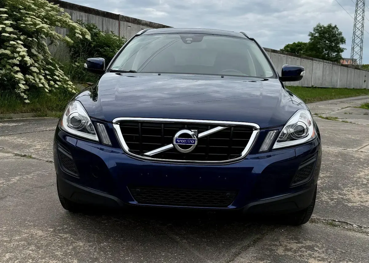 Gebraucht Volvo XC60 Ocean Race 163 PS (119 kW) 2013 Blau SUV