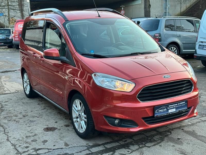 Gebraucht Ford Tourneo 101 PS (74 kW) 2015 Van / Kleinbus