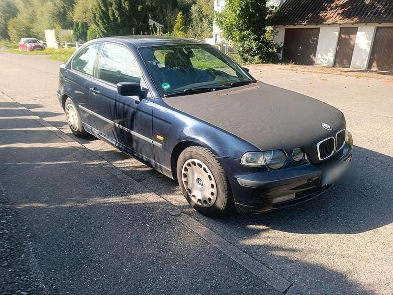 Blau Gebraucht 2005 BMW 316 Compact Kleinwagen | 600 € (Superpreis) - Bild 1/3