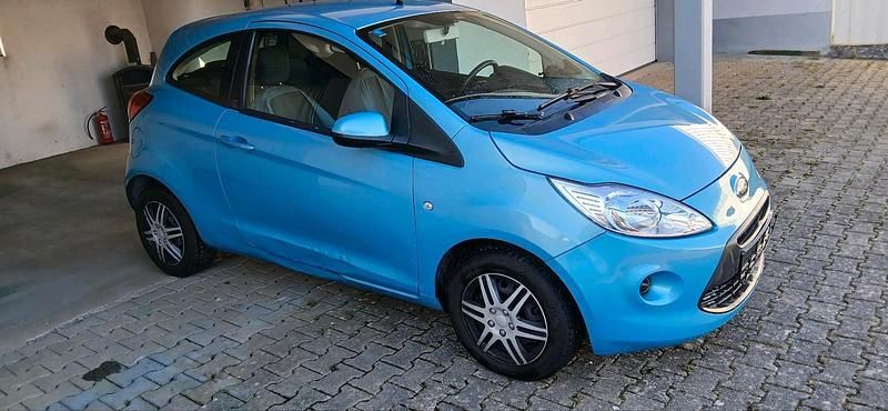 Gebraucht Ford Ka 69 PS (50 kW) 2014 Blau Kleinwagen