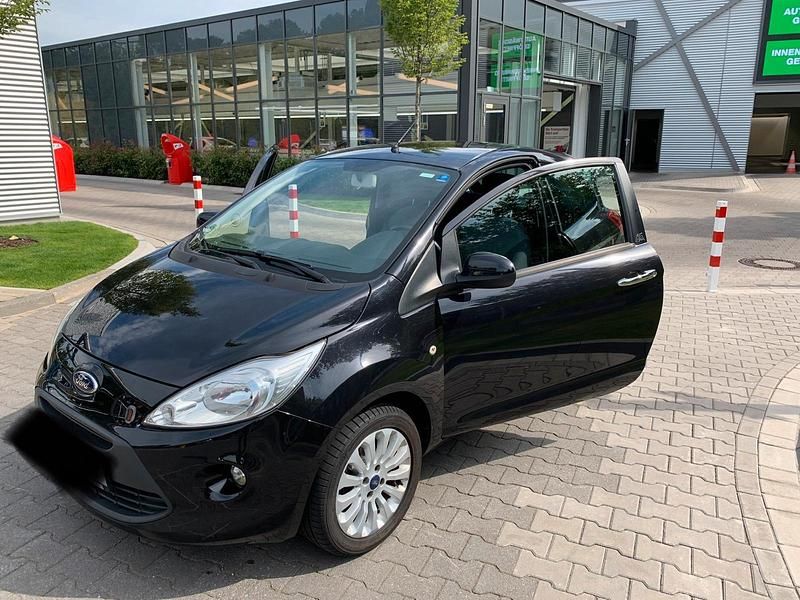 Schwarz Gebraucht 2013 Ford Ka Titanium Kleinwagen | 3.100 € (Fairer Preis) - Bild 1/4