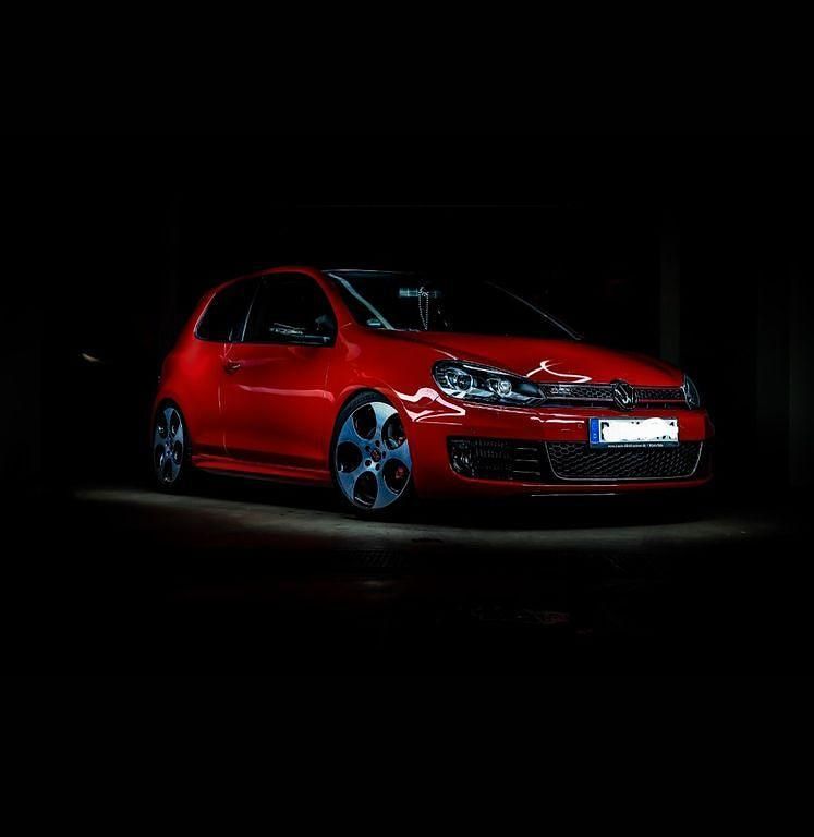 Rot Gebraucht 2011 VW Golf VI GTI Limousine | 12.500 € (Teuer) - Bild 1/4