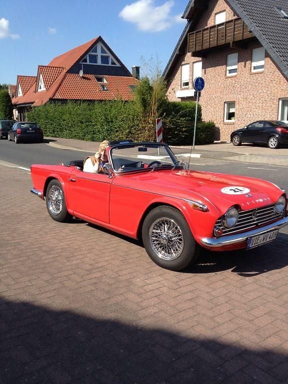 Gebraucht Triumph TR4 101 PS (74 kW) 1967 Rot Cabrio