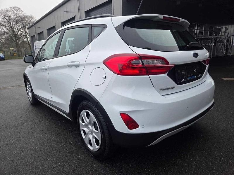 Gebraucht Ford Fiesta 86 PS (63 kW) 2019 Frozen white Kleinwagen