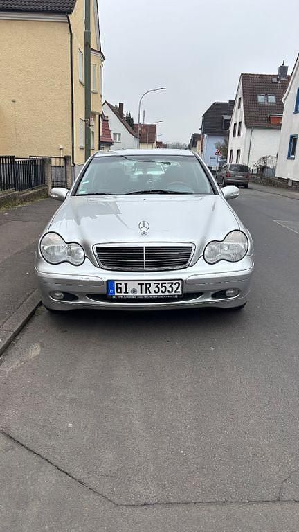 Gebraucht Mercedes C200 163 PS (119 kW) 2002 Grau Limousine