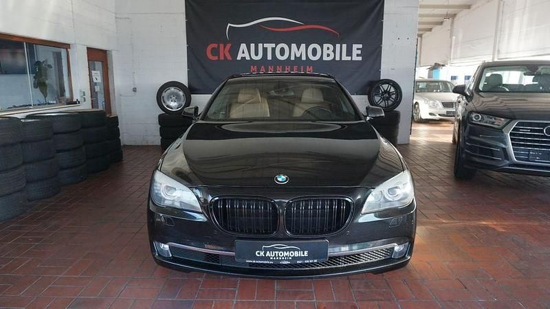 Schwarz Gebraucht 2011 BMW 730L Performance Limousine | 21.990 € (Teuer) - Bild 1/4