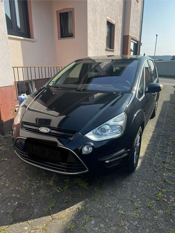 Schwarz Gebraucht 2011 Ford S-MAX Van / Kleinbus | 8.900 € - Bild 1/4