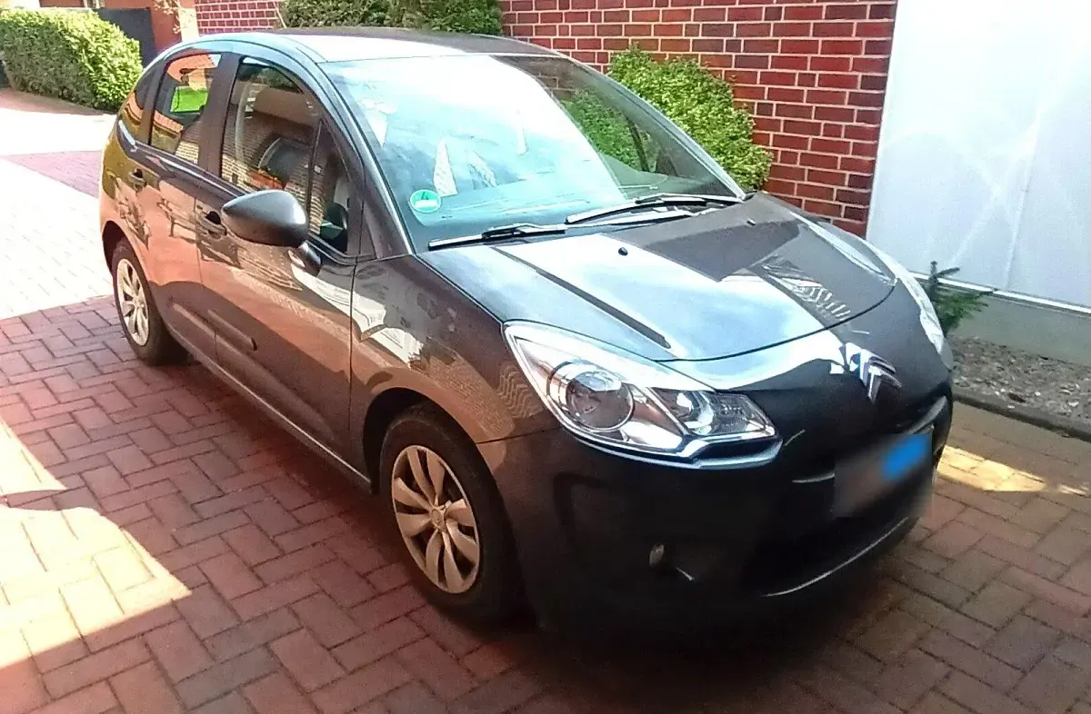 Gebraucht Citroën C3 Attraction 68 PS (50 kW) 2013 Grau Kleinwagen