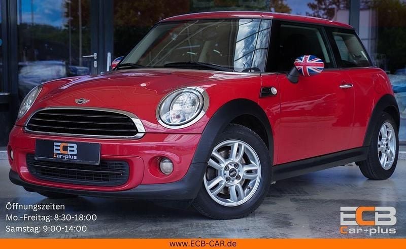 Usata Mini ONE 75 CV (55 kW) 2012 Rosso Utilitaria