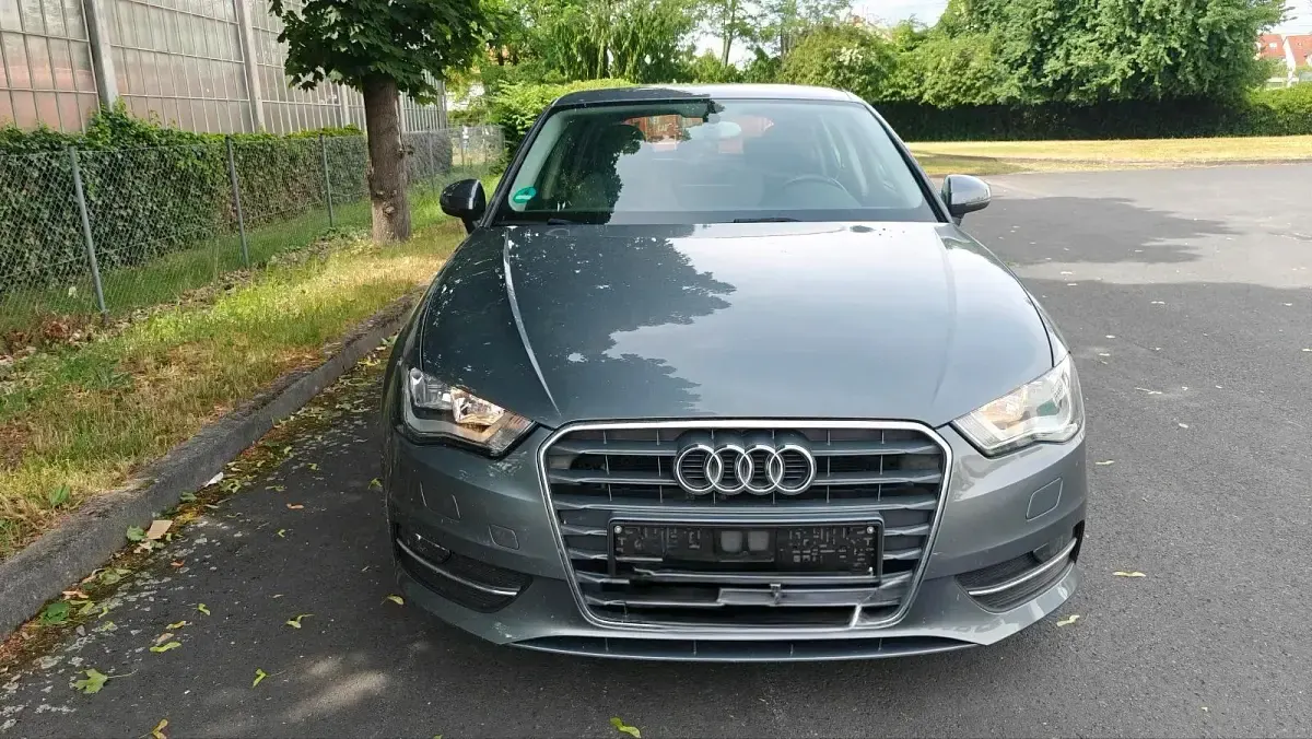Gebraucht Audi A3 Ambition 122 PS (89 kW) 2013 Grau Limousine