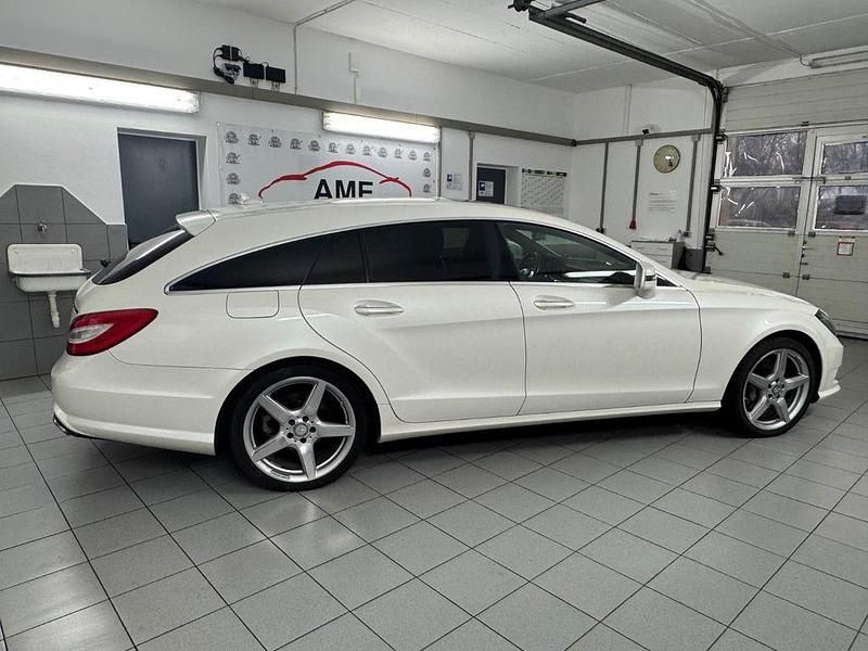 Gebraucht Mercedes CLS350 Shooting Brake AMG line 265 PS (194 kW) 2014 Diamantweiss (metallic) Kombi