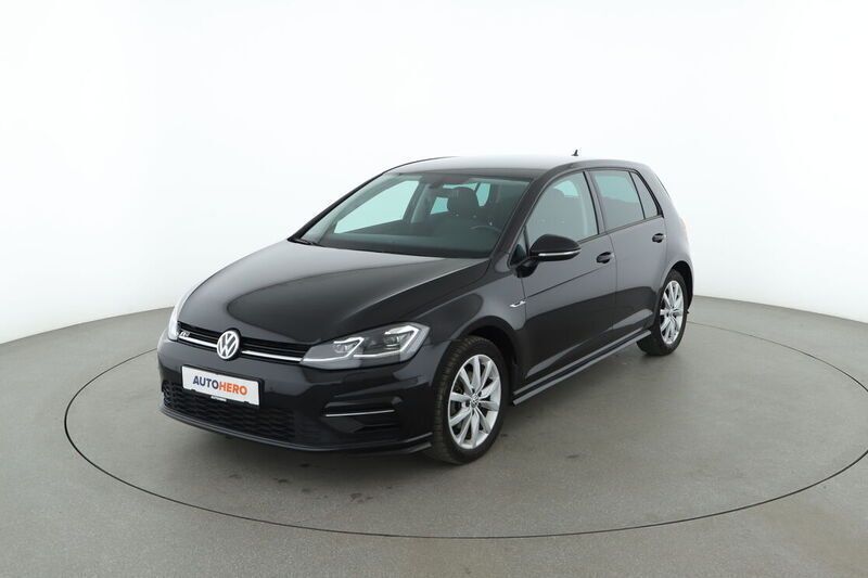 Schwarz Gebraucht 2018 VW Golf VII Highline Limousine | 17.850 € (Fairer Preis) - Bild 1/4