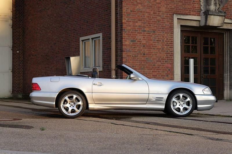Gebraucht Mercedes SL500 Edition 306 PS (225 kW) 2002 Silber Cabrio
