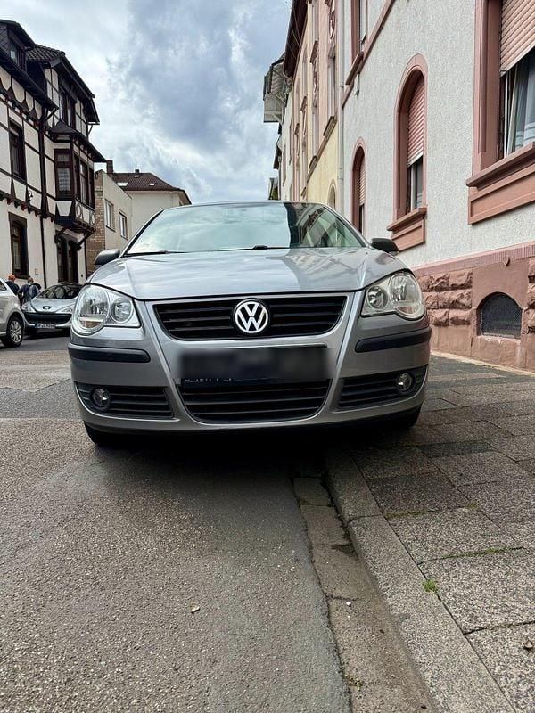 Grau Gebraucht 2006 VW Polo Kleinwagen | 2.700 € (Superpreis) - Bild 1/4