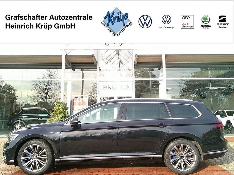 Schwarz Gebraucht 2023 VW Passat GTE Limousine | 32.390 € (Teuer) - Bild 1/3