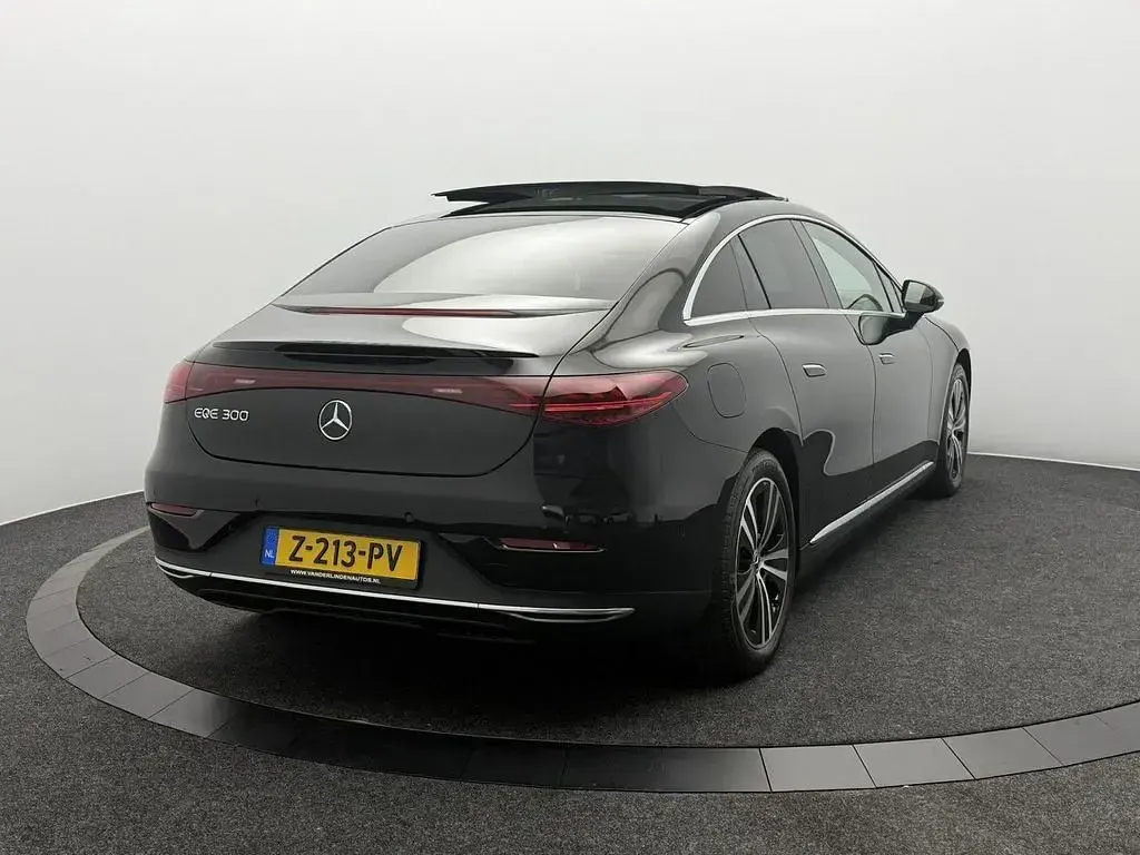 Gebraucht Mercedes EQE300 Business 180 kW (245 PS) 2024 Schwarz Limousine